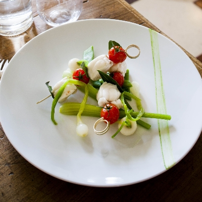 Recette brochette de Lotte à la tomate et au laurier de Michel Guérard